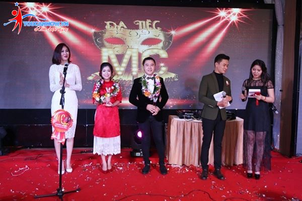 Những yếu tố cần có để có lời dẫn MC Gala Dinner cuốn hút