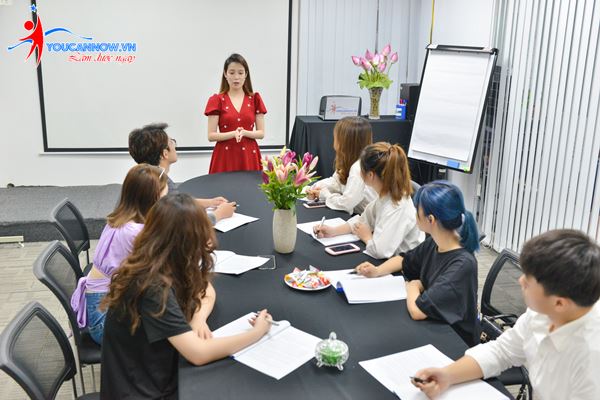 Nội dung chính kịch bản Tiệc cuối năm Year End Party