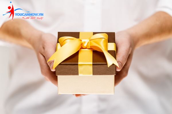 Tiết lộ 5 ngôn ngữ tình yêu ứng dụng trong bán hàng thành công