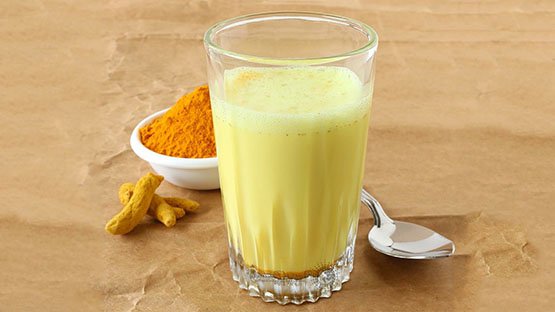 Nên uống gì để cân bằng nội tiết tố nữ? Top 8 loại đồ uống dễ tìm chị em nên thử.