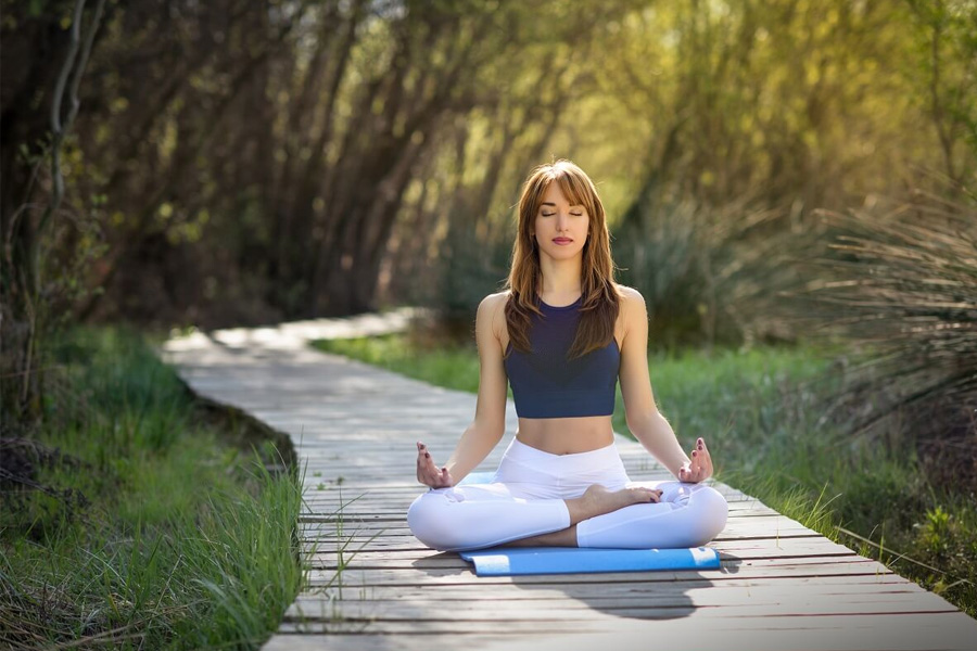 Thiền nằm trước khi ngủ: Giải pháp an toàn giúp cải thiện tình trạng mất ngủ.