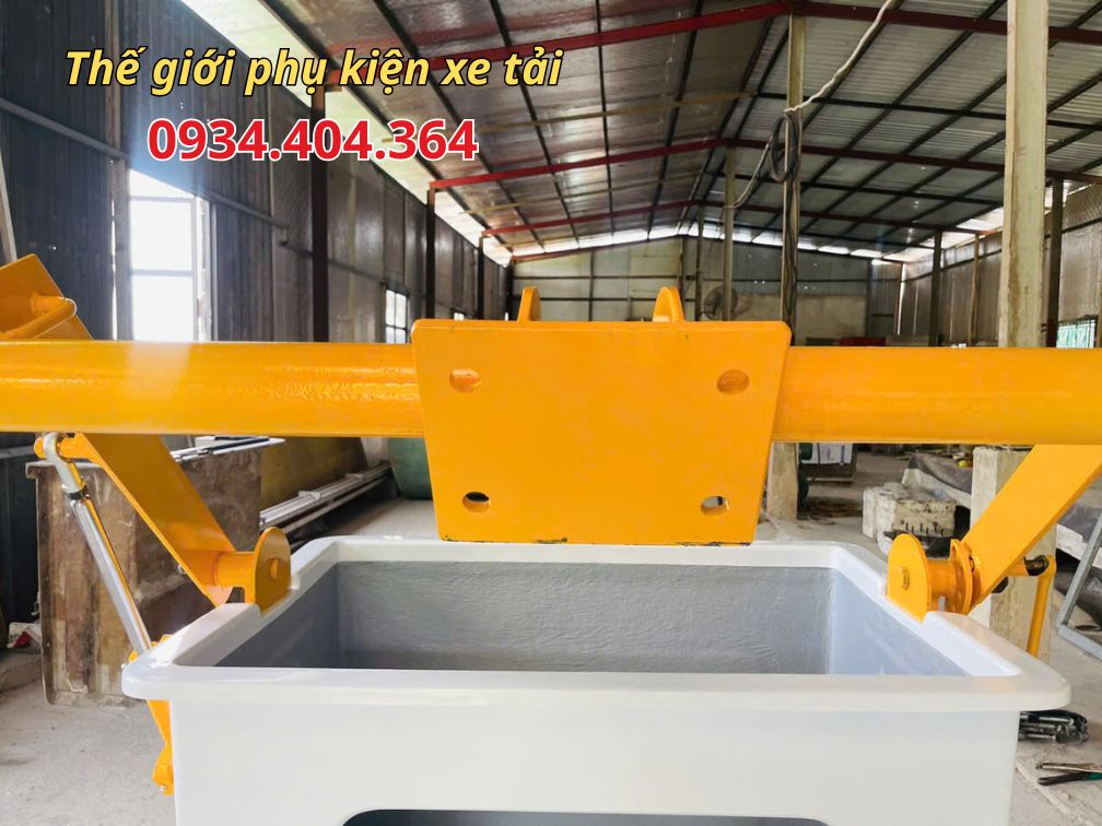 gia-ro-nang-nguoi-tren-cao