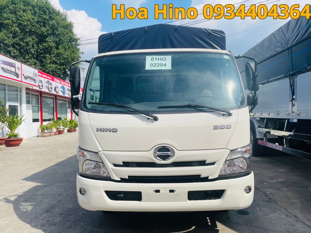 hino-5-tan-thung-mui-bat