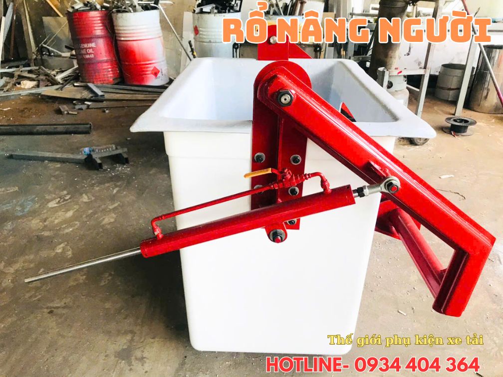 ro-nang-nguoi-lam-viec-tren-cao