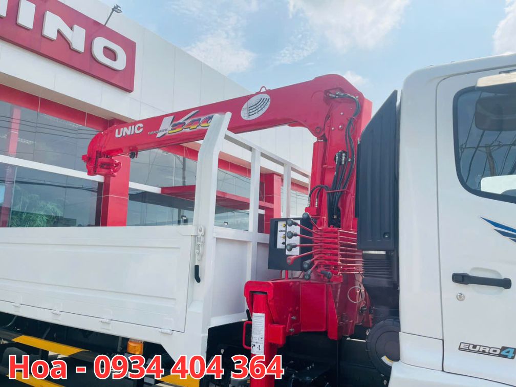 xe-cau-hino-cu-5-tan