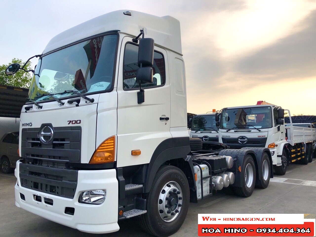 xe hino đầu kéo mới nhất