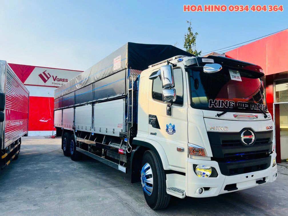 xe-tai-hino-3-chan-15-tan-moi-nhat