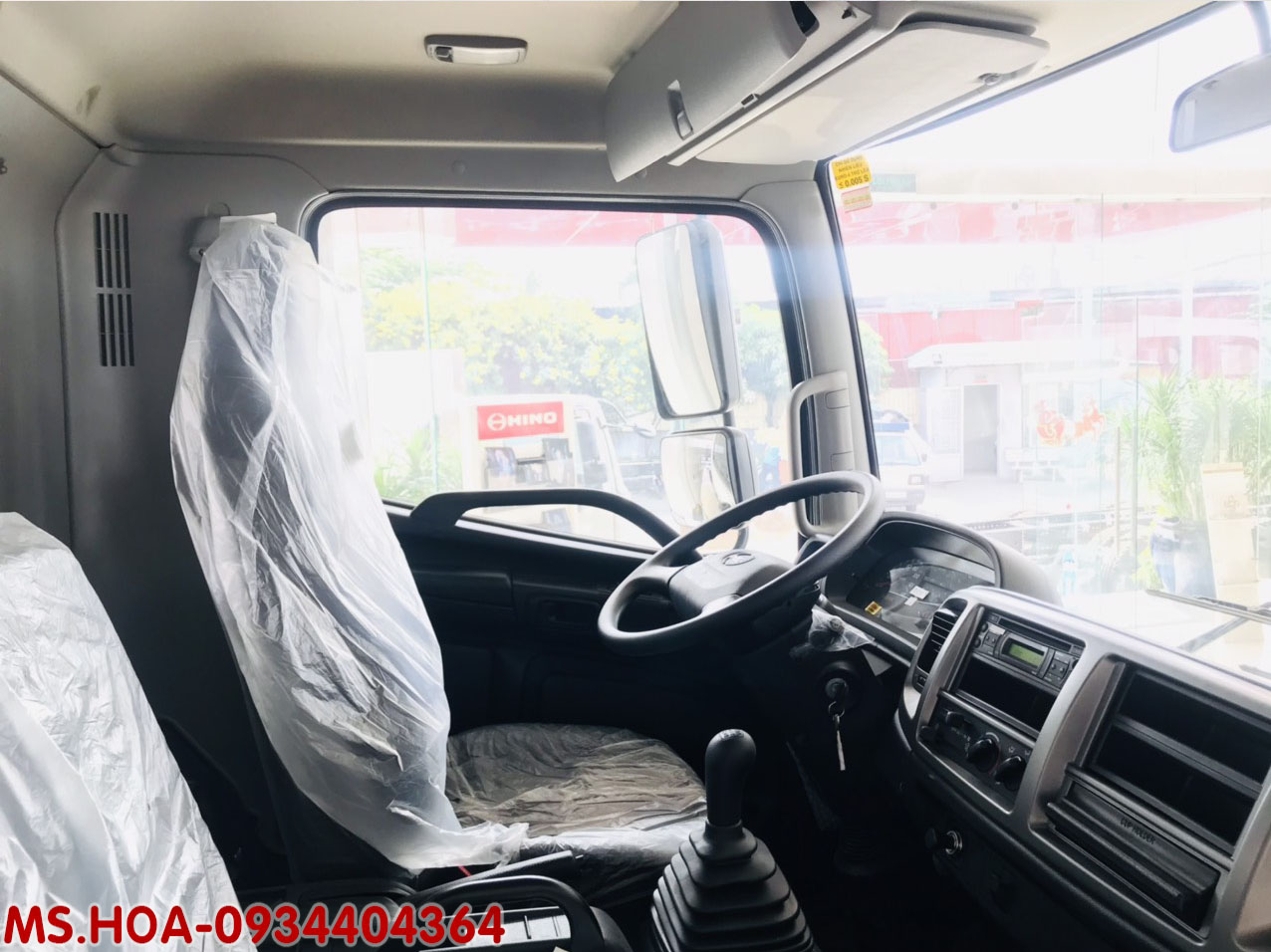 xe tải Hino 6t5 thùng bảo ôn