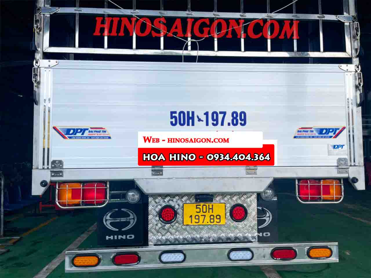 xe-tai-hino-8-tan-thung-ngan-7m3