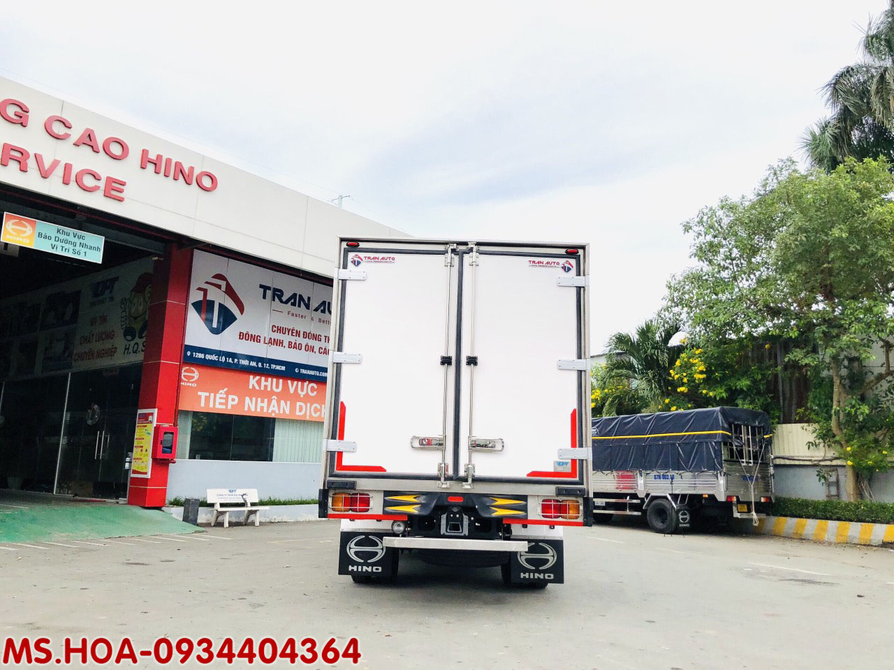 xe tải Hino 6t5 thùng bảo ôn