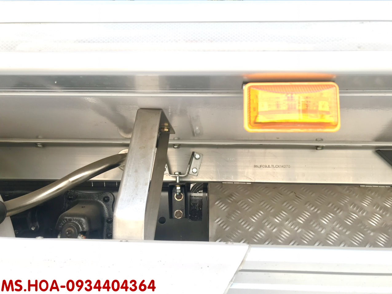 xe tải Hino 6t5 thùng bảo ôn