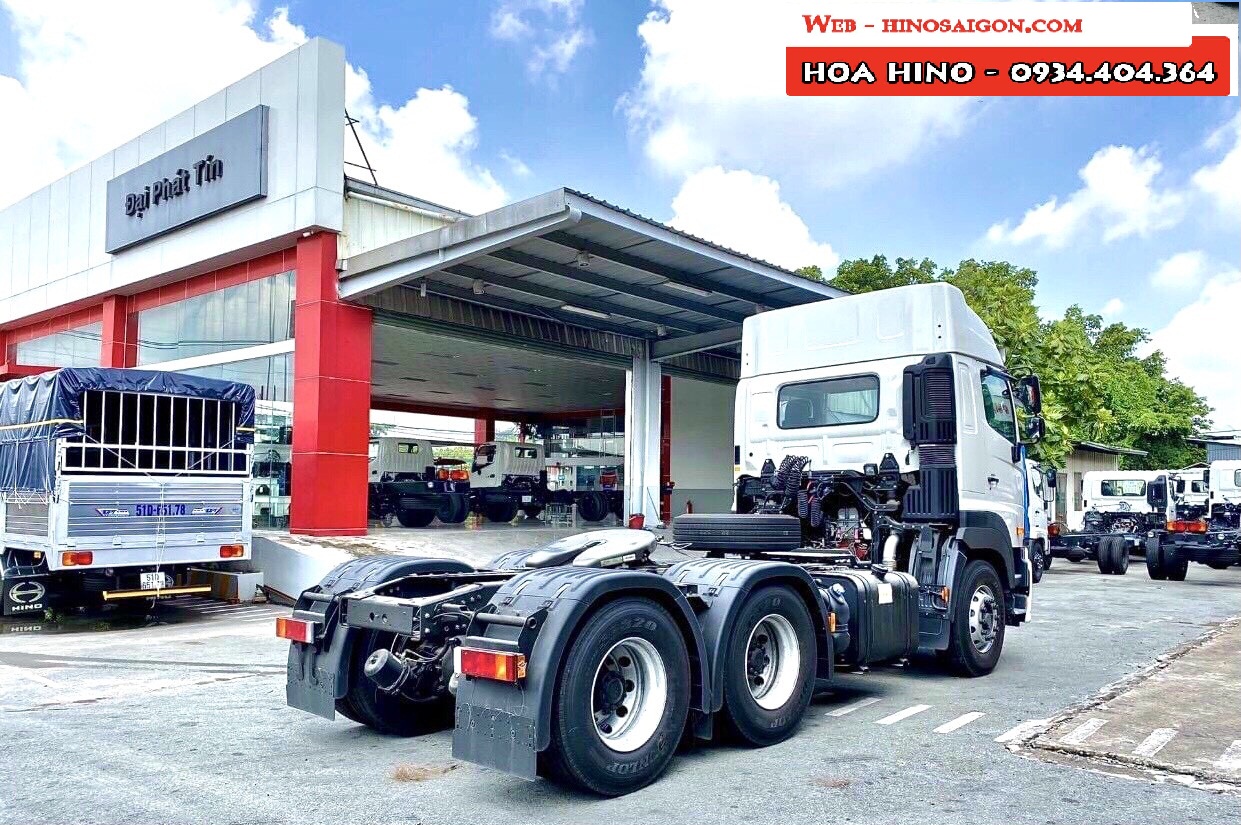 giá đầu kéo hino