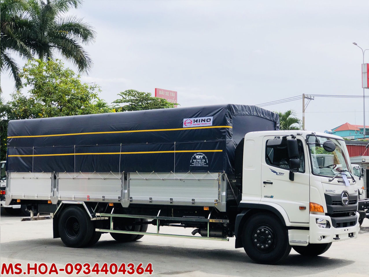 Xe tải Hino 8 tấn thùng dài