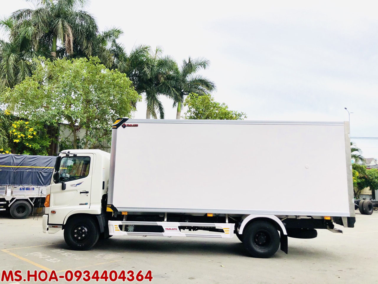 xe tải Hino 6t5 thùng bảo ôn