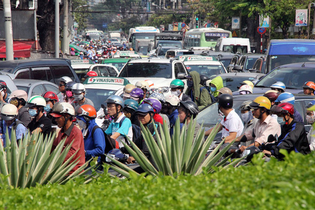 Đề án cầu vượt vòng xoay Dân Chủ giải quyết áp tắc giao thông cục bộ