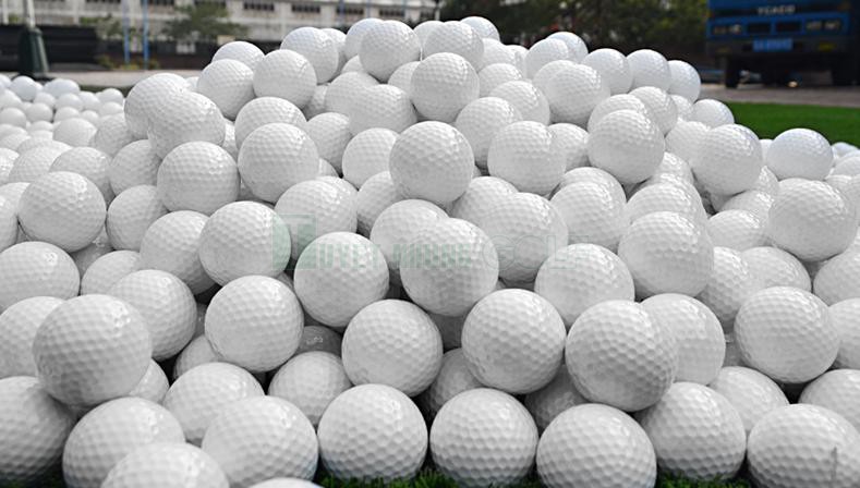 Làm thế nào kinh doanh làm bóng golf đã cứu bốn thị trấn nhỏ của Mỹ Làm thế nào kinh doanh làm bóng golf đã cứu bốn thị trấn nhỏ của Mỹ