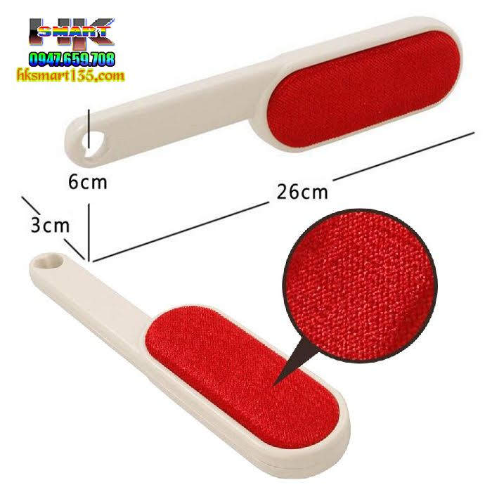 Cây phủi bụi tĩnh điện giúp làm sạch quần áo