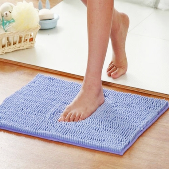 Làm sạch thảm chùi chân