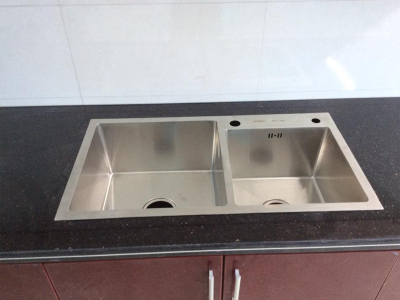 giá phụ kiện tủ bếp inox 304 nhập khẩu chính hãng