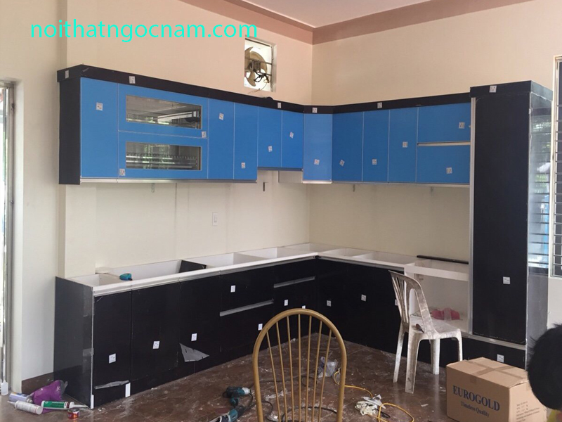 Lắp đặt tủ bếp nhựa Acrylic