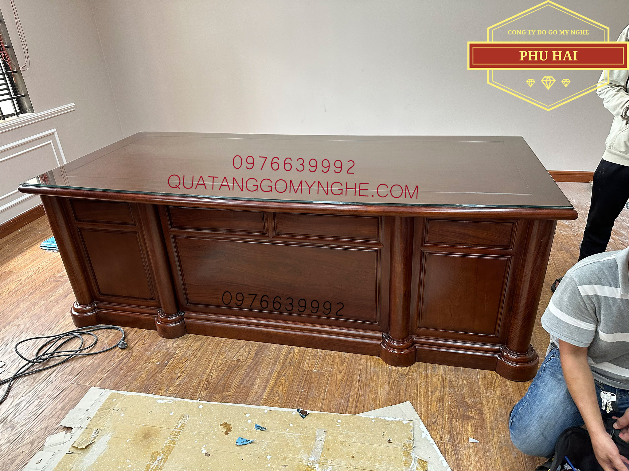 Bàn Giám Đốc Hiện Đại Gỗ Tự Nhiên