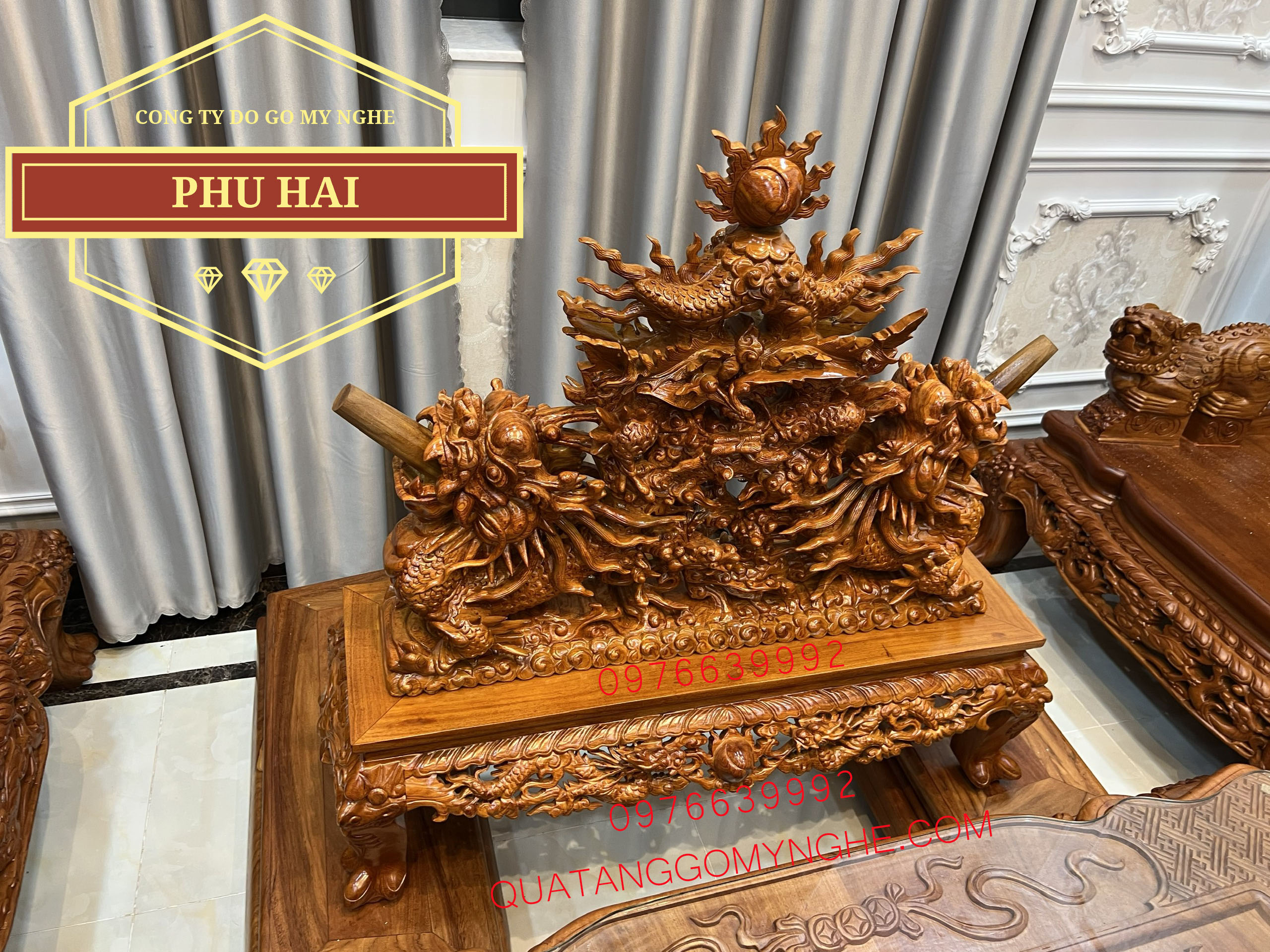 Giá Đỡ Ngà Voi Gỗ Gõ Đỏ