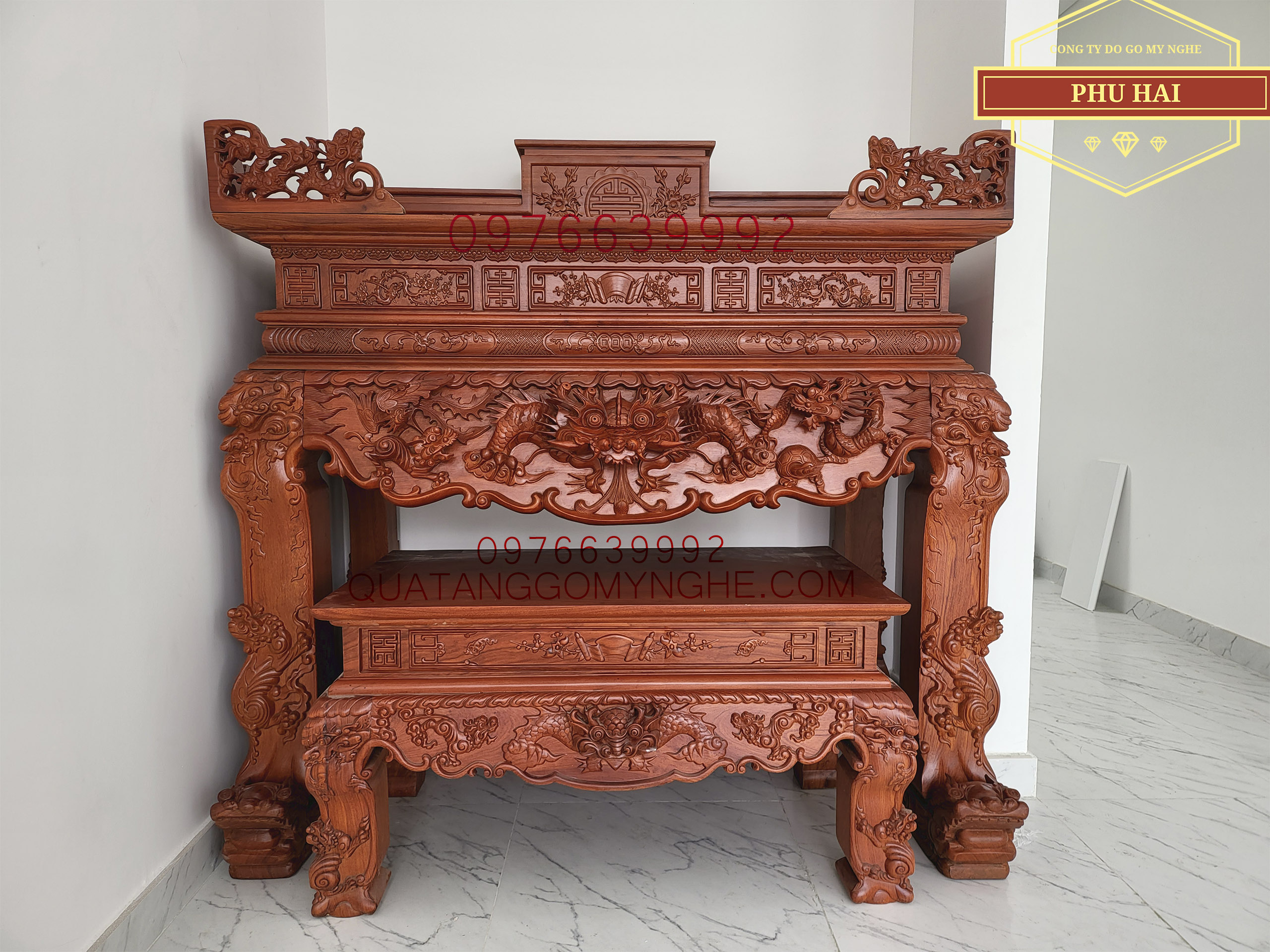 Sập thờ gia tiên chạm rồng