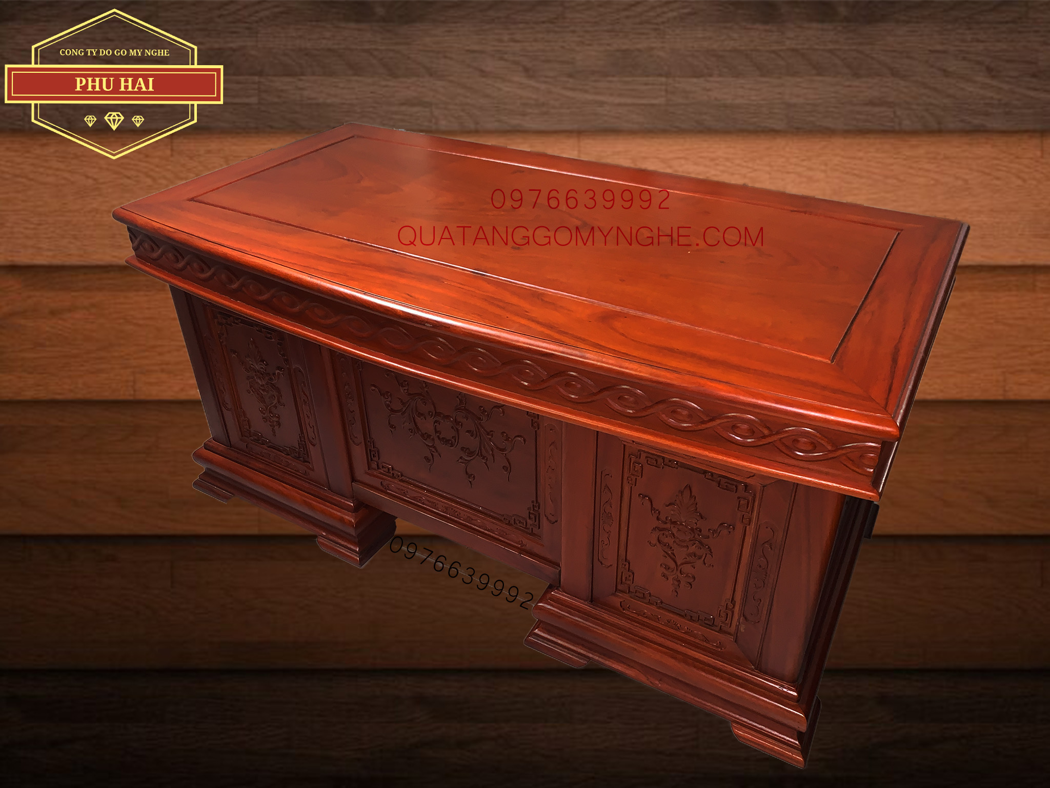 Bàn Làm Việc Gỗ Mẫu Hoa Văn