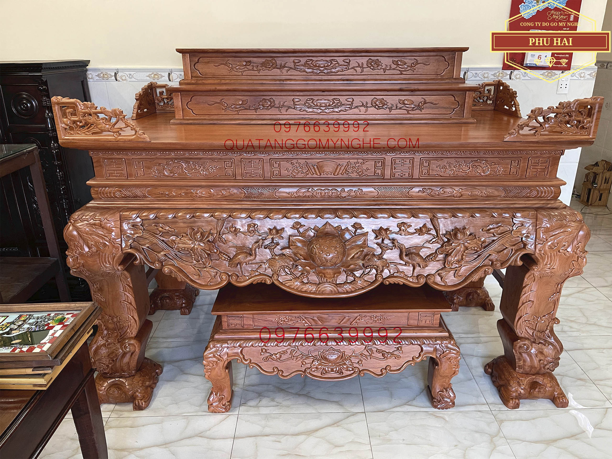 Bàn Thờ Gia Tiên Chạm Sen