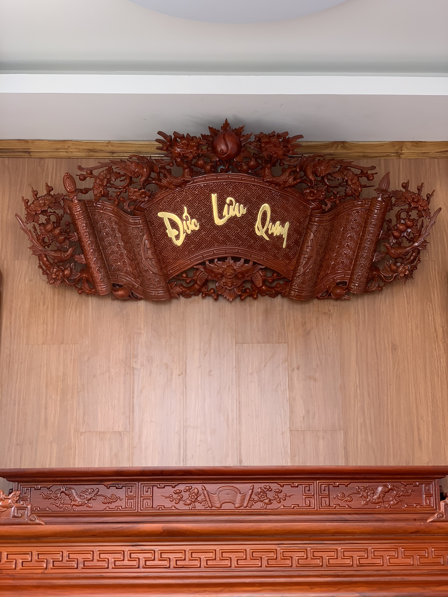 Bàn Thờ Gia Tiên Mẫu Dơi Thọ