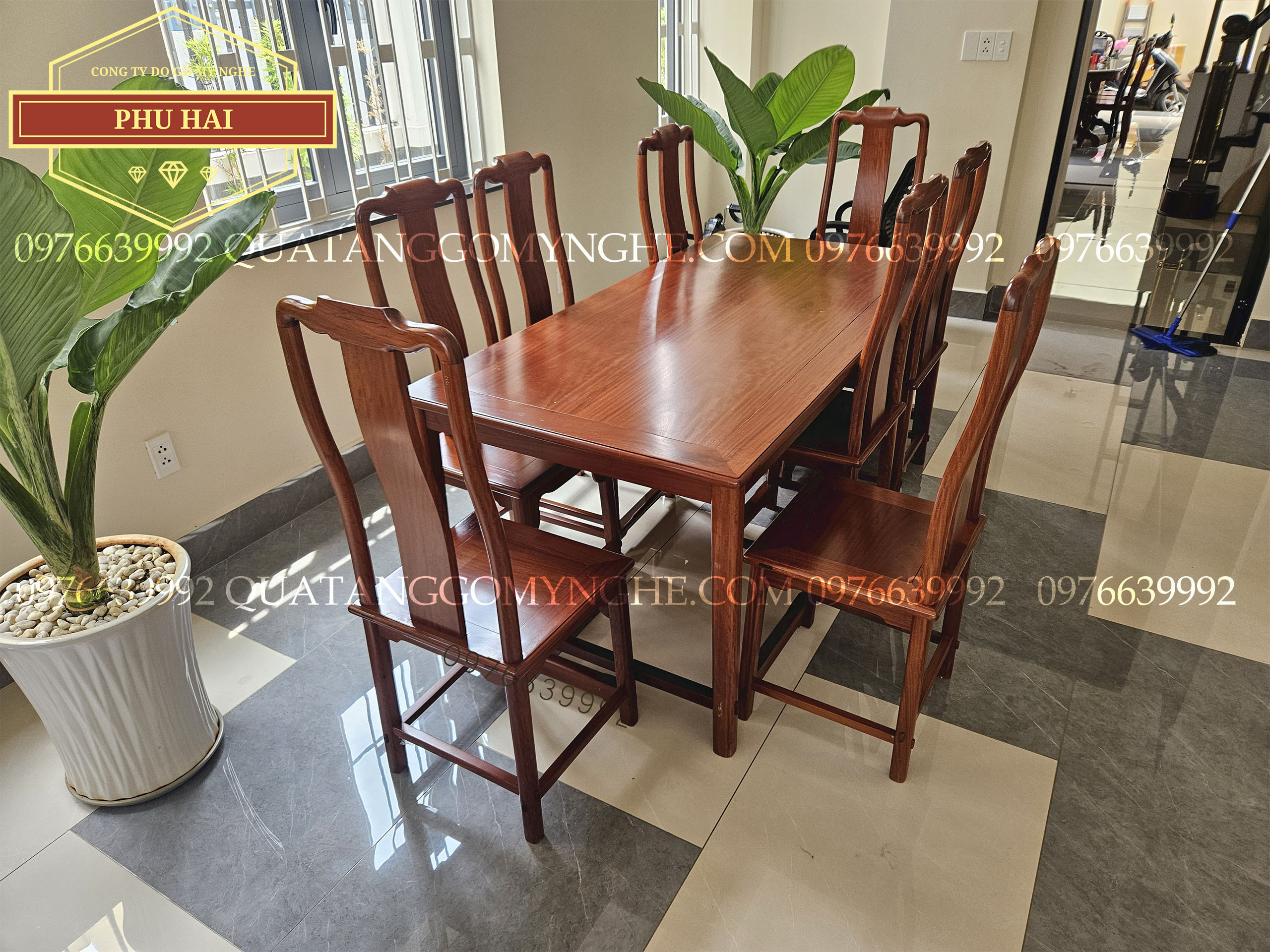 Bộ bàn ăn 8 ghế gỗ gõ đỏ mẫu đơn giản đẹp Bộ bàn ăn 8 ghế gỗ gõ đỏ mẫu đơn giản đẹp