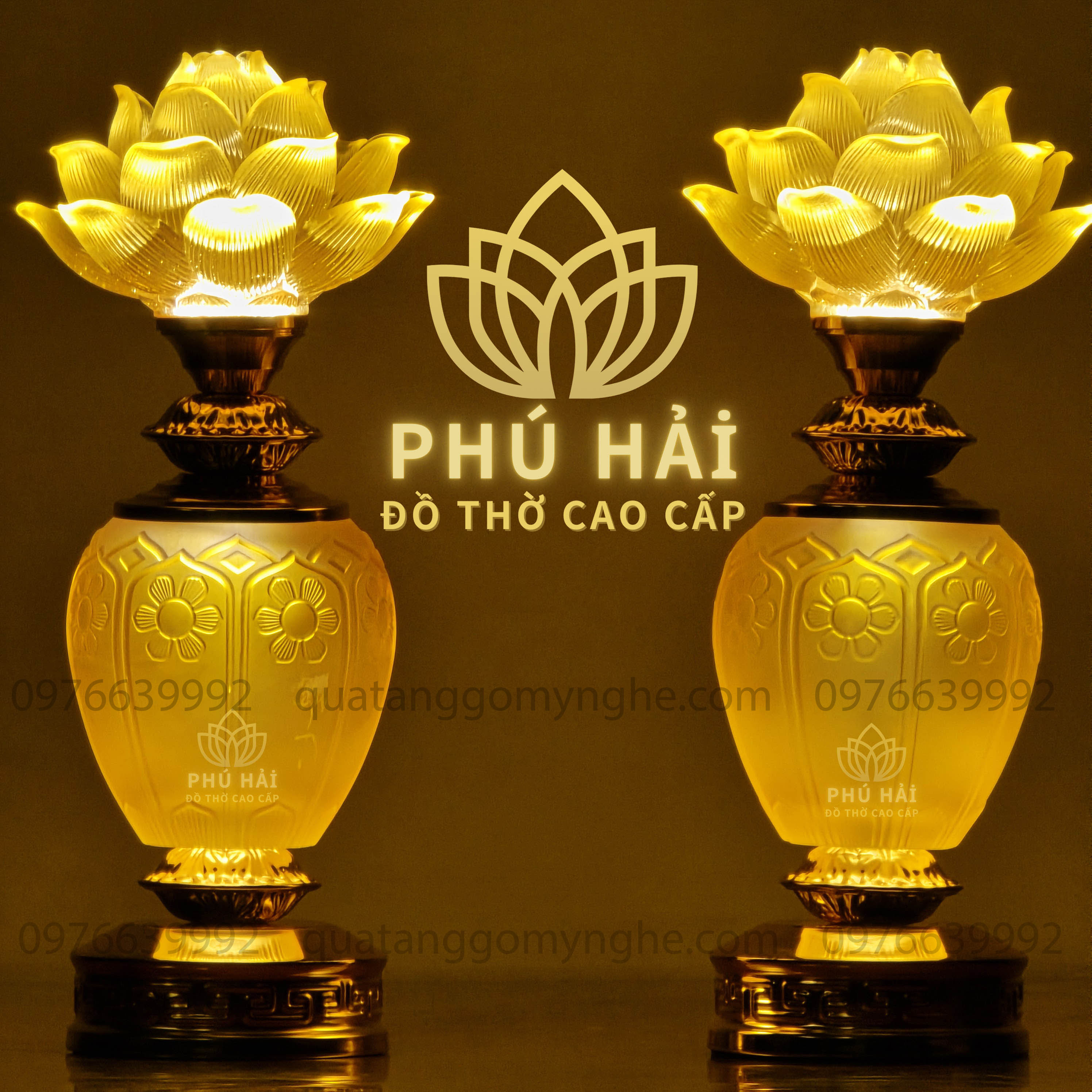 Đôi Đèn Thờ Hoa Sen 1 Bông Lưu Ly Thân Oval Bình Họa Tiết Vân Nổi Đôi Đèn Thờ Hoa Sen 1 Bông Lưu Ly Thân Oval Bình Họa Tiết Vân Nổi