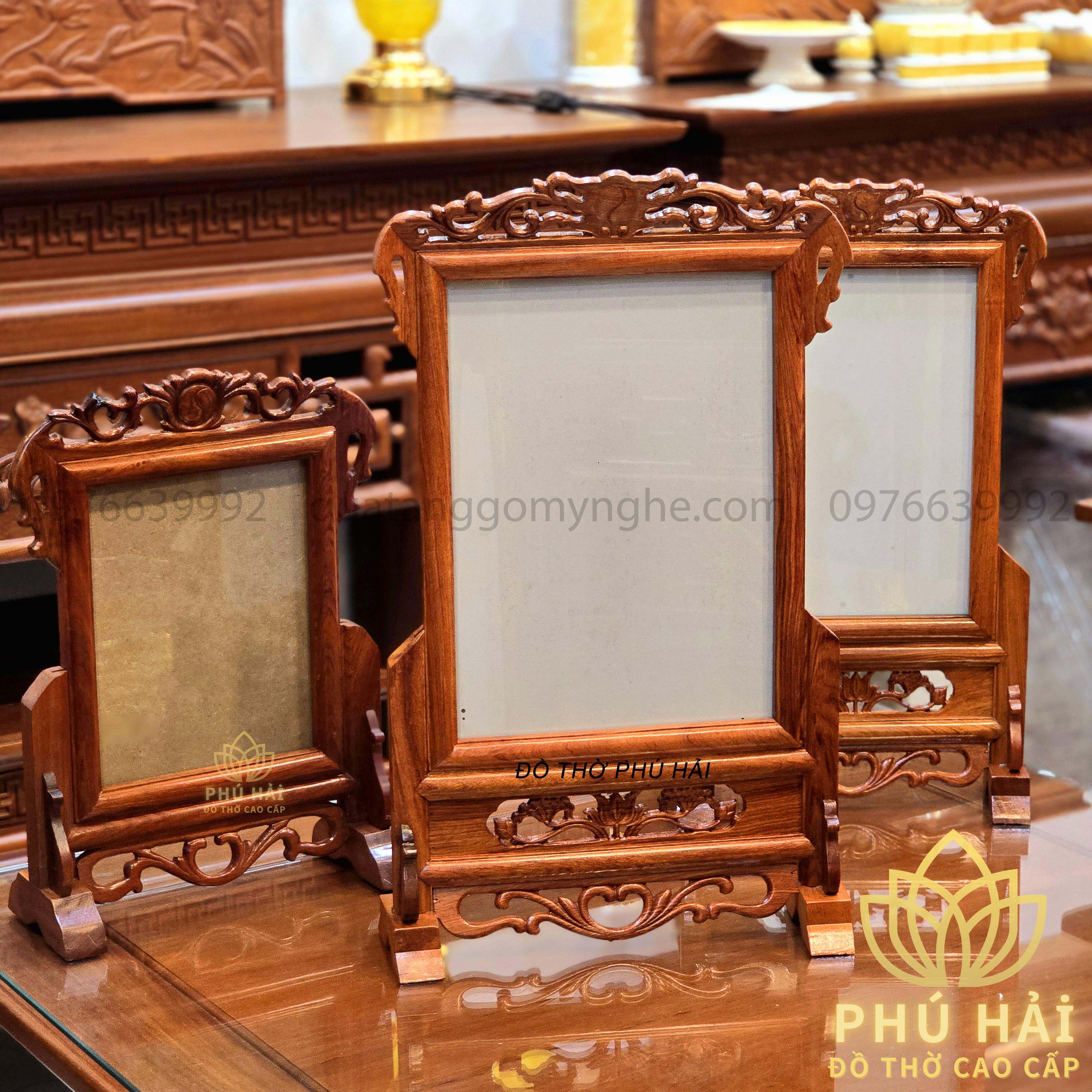 Khung Ảnh Thờ Gia Tiên Gỗ Hương Nhiều Kích Thước 20 x 30 cm , 20 x 25 cm , 25 x 35 cm HCM Khung Ảnh Thờ Gia Tiên Gỗ Hương Nhiều Kích Thước 20 x 30 cm , 20 x 25 cm , 25 x 35 cm HCM