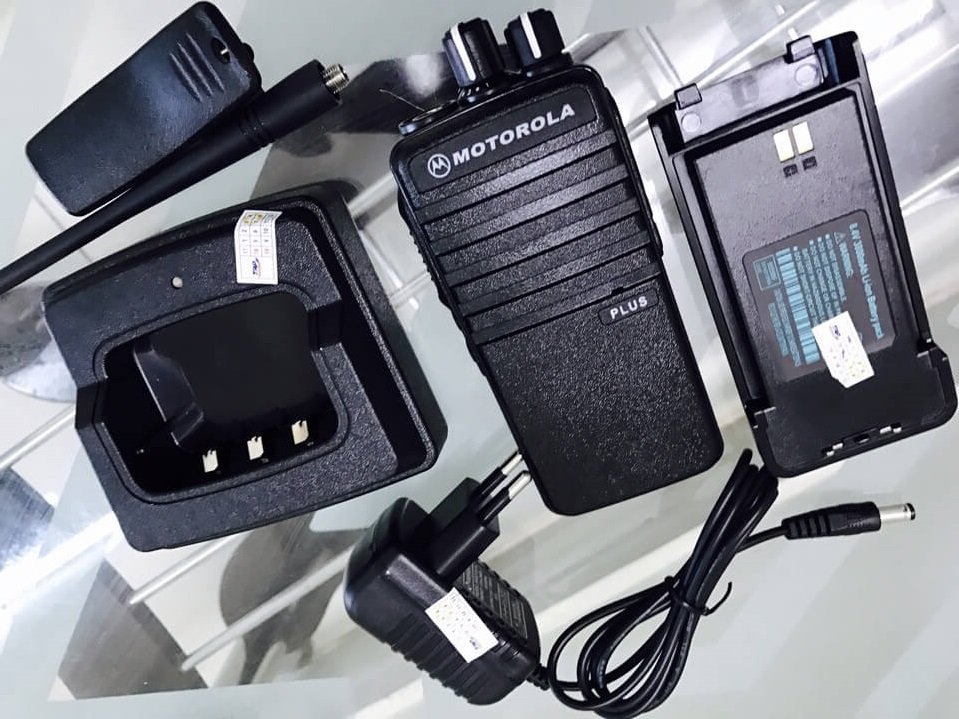 Máy bộ đàm motorola CP 1660 Plus