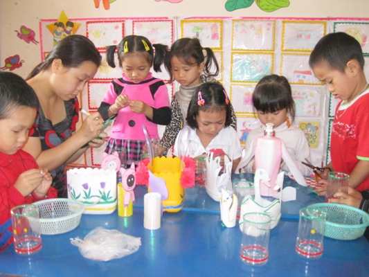 Huớng dẫn bé tự làm đồ chơi