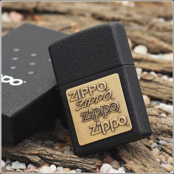 Zippo Brass Emblem Black Crackle quà tặng cho chồng