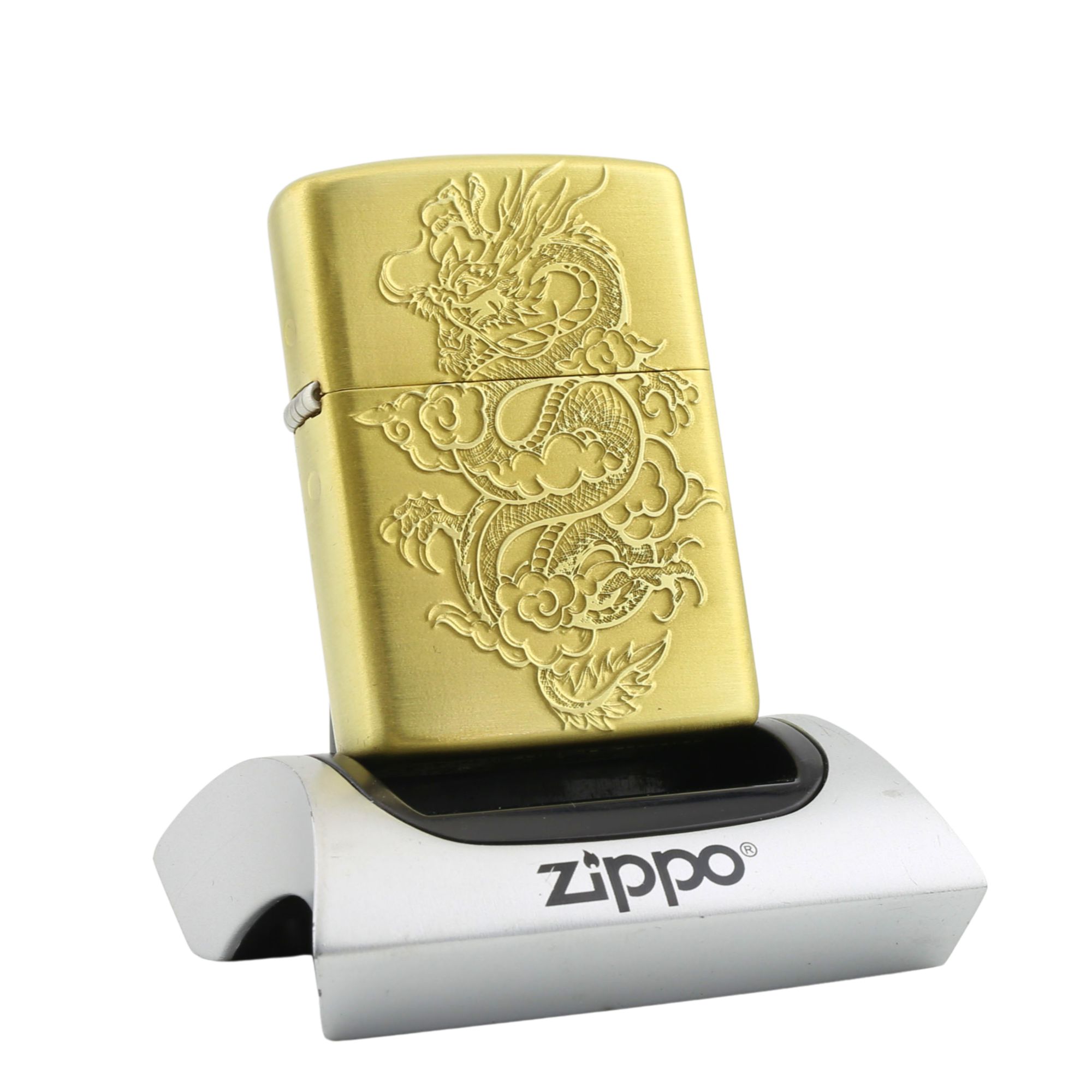 Zippo-rong-an-vua-nguyen-khoi-vo-day-khac-3D-chat-luong-cao