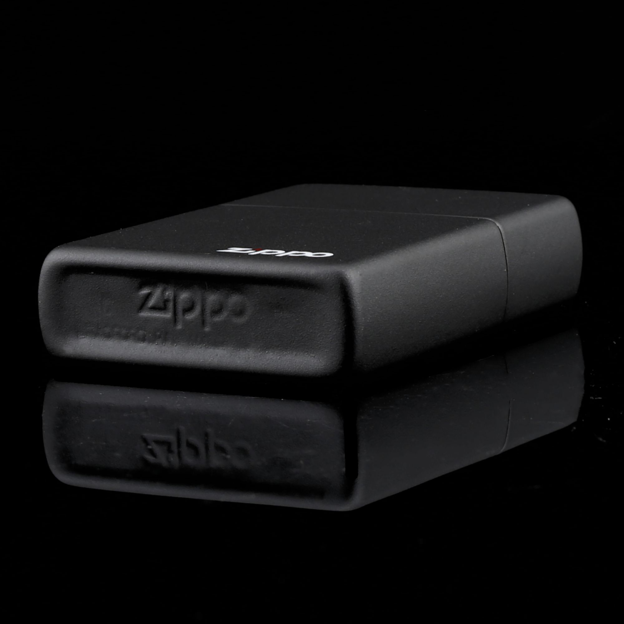 Zippo-BLACK-MATTE-LOGO-FULL-BOX-WITH-PEN-1991-limited-edition-qua-tang-dan-van-phong-tang-sep