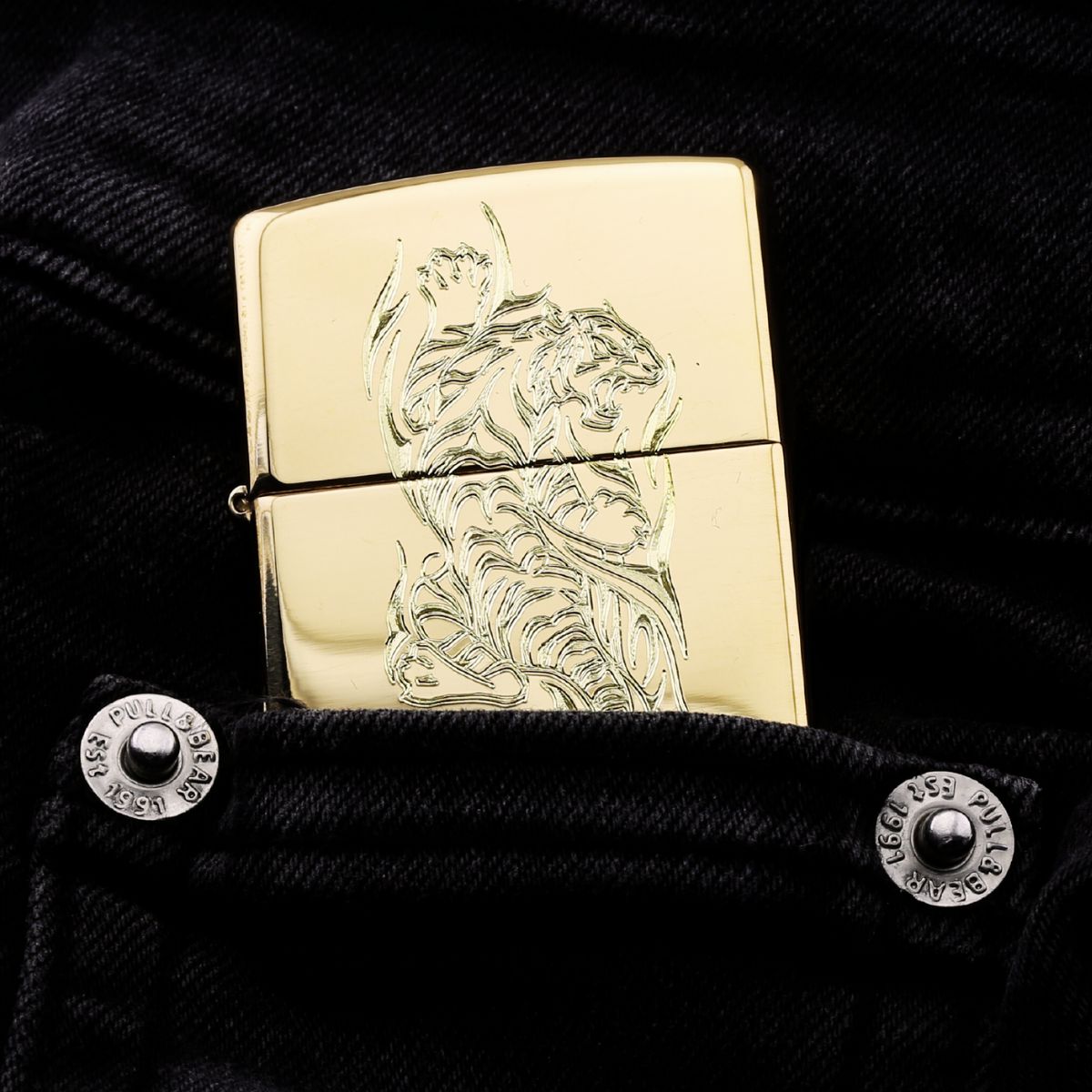 Zippo Khắc Cao Cấp Tuổi Dần tuổi may mắn