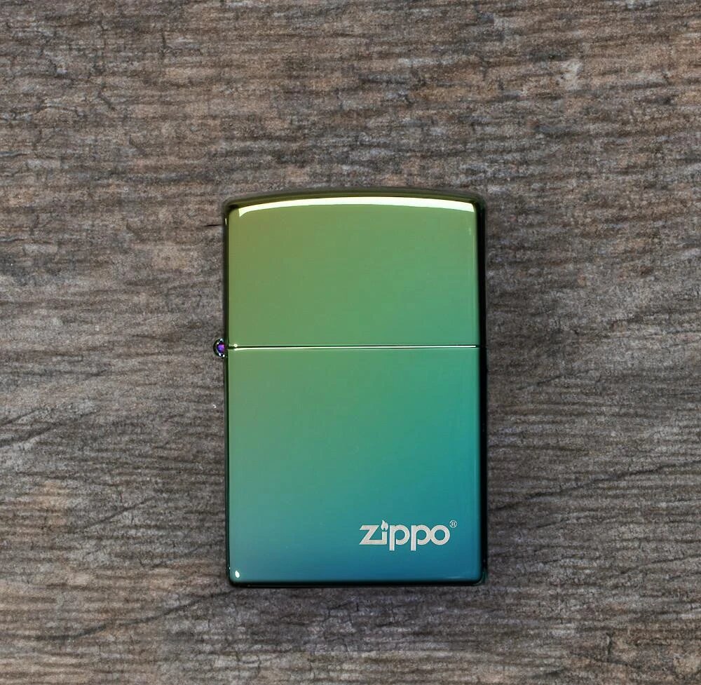 bat-lua-zippo-mau-xanh-ket-co-logo-zippo