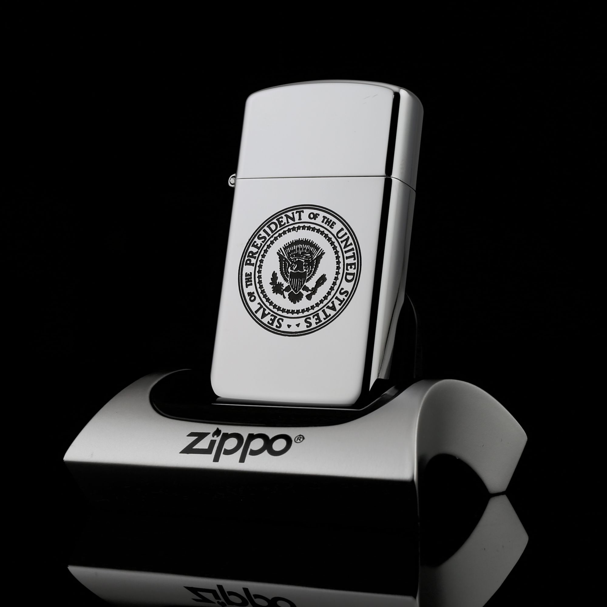 Zippo-SEAL-of-the-PRESIDENT-of-the-UNITED-STATES -988-limited-nho-gon-tinh-te-tang-ban-nu