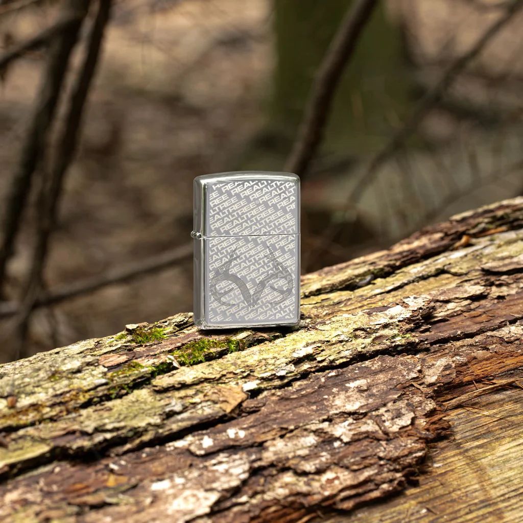 bat-lua-zippo-48751-realtree-design-laser-engrave-auto-engrave-high-polish-chrome-mau-trang-bong