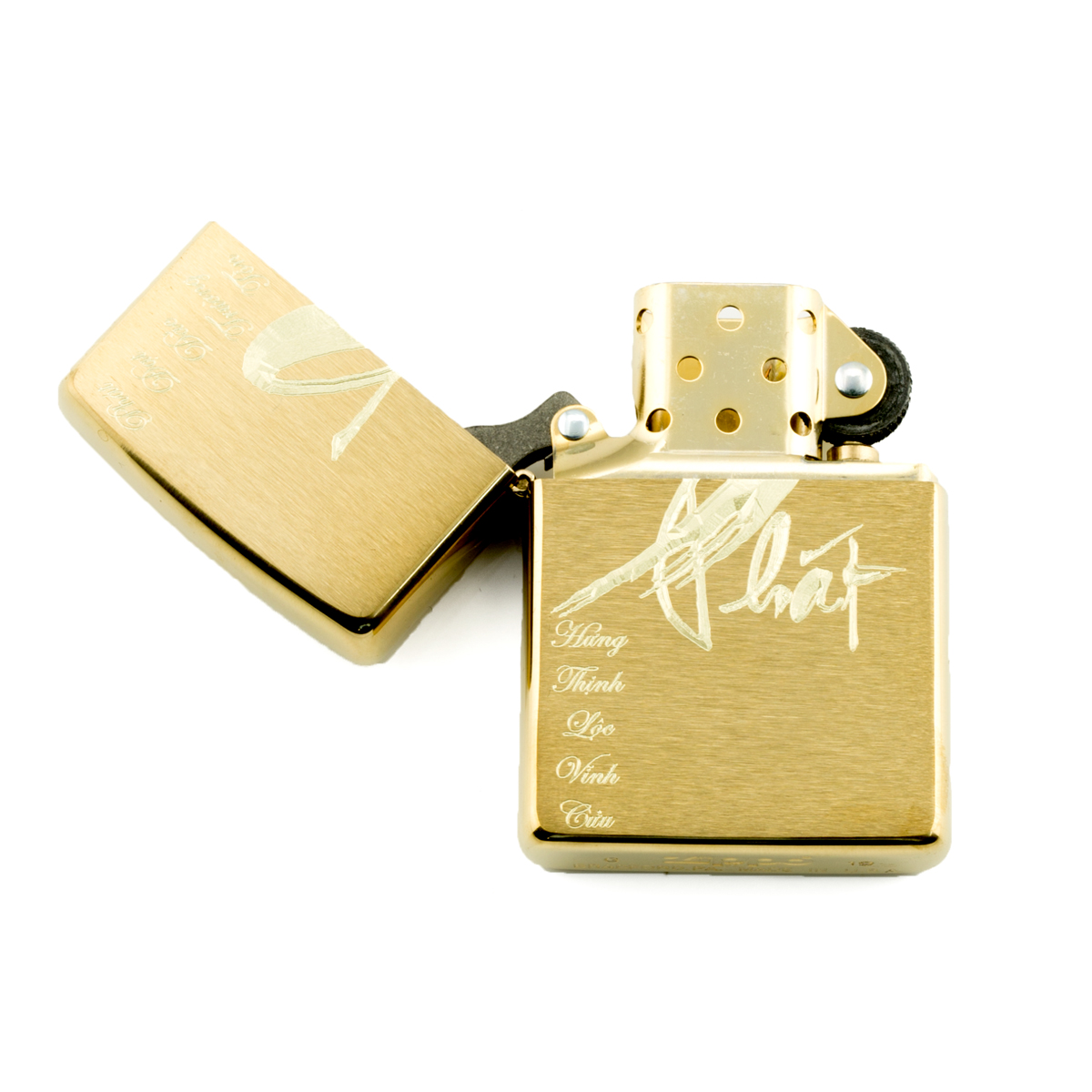 zippo-mau-vang-khac-thu-phap-chu-phat-hang-zippo-chinh-hang