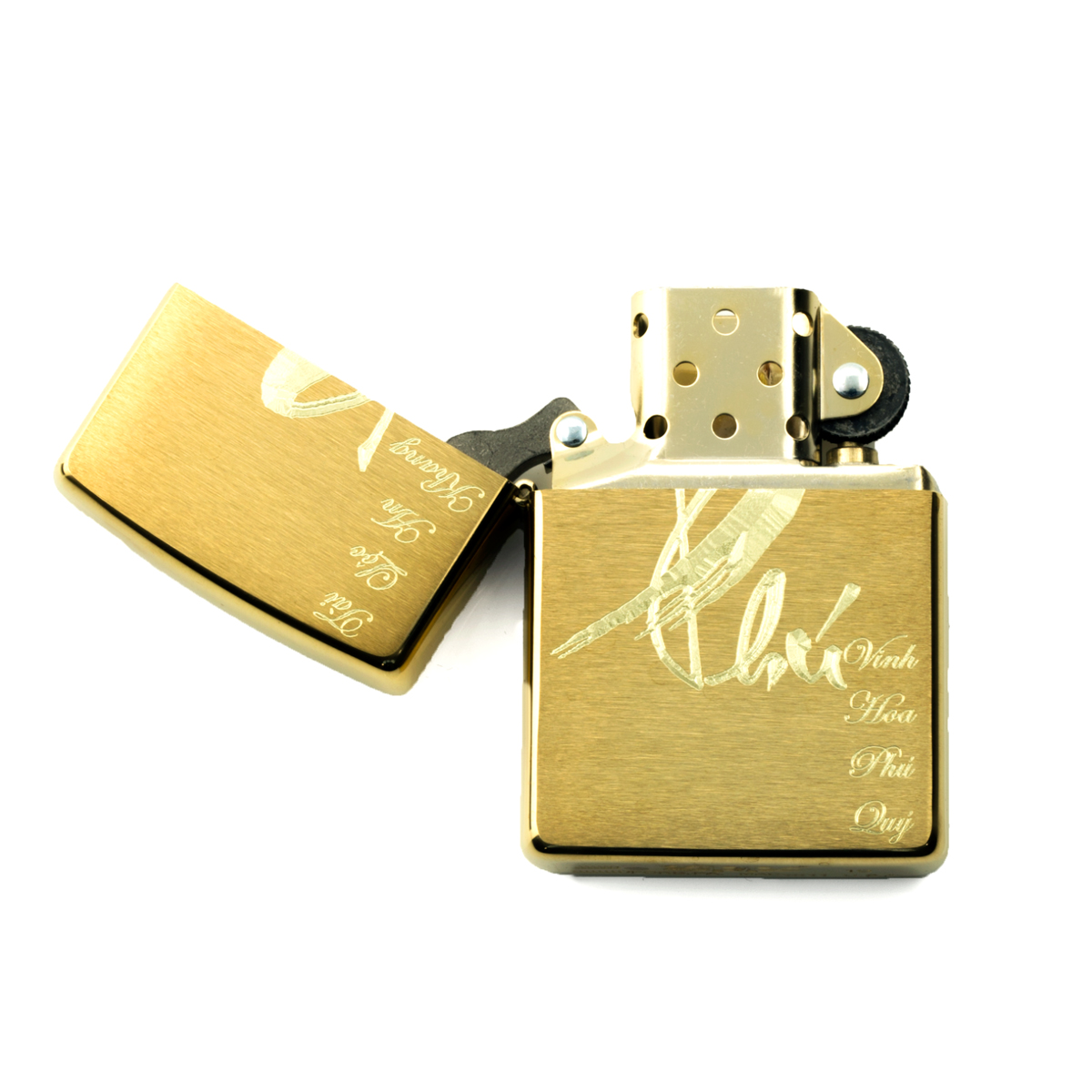 bat-lua-zippo-mau-vang-dong-khac-ten-thu-phap-chu-phu