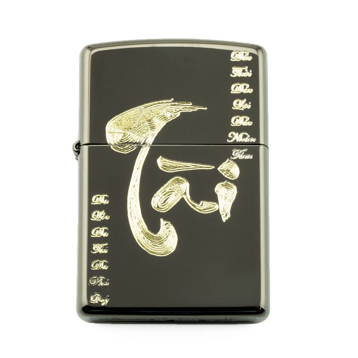 zippo-mau-den-khac-chu-tai-mau-vang