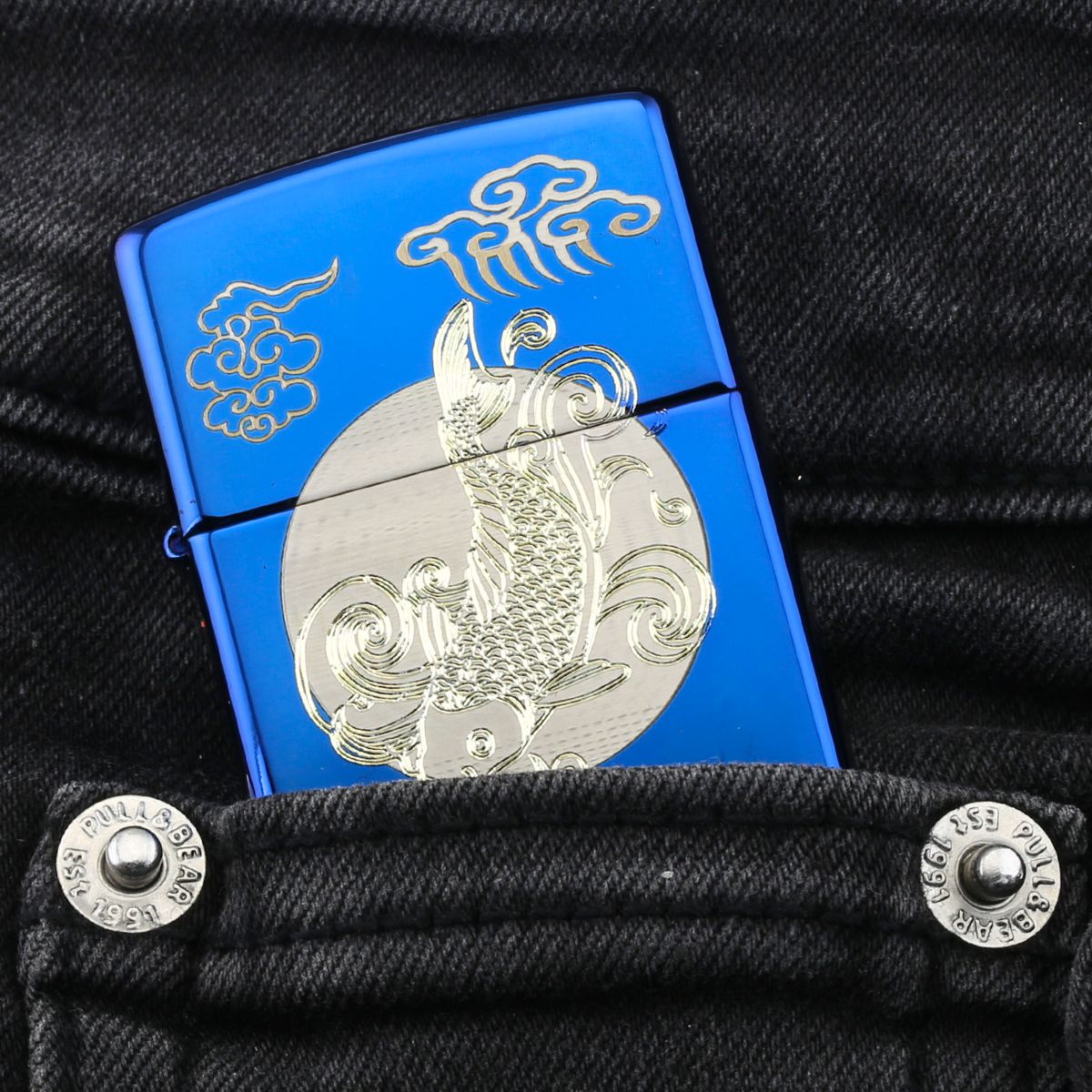 Zippo Khắc Cá Chép Vượt Vũ Môn độc quyền