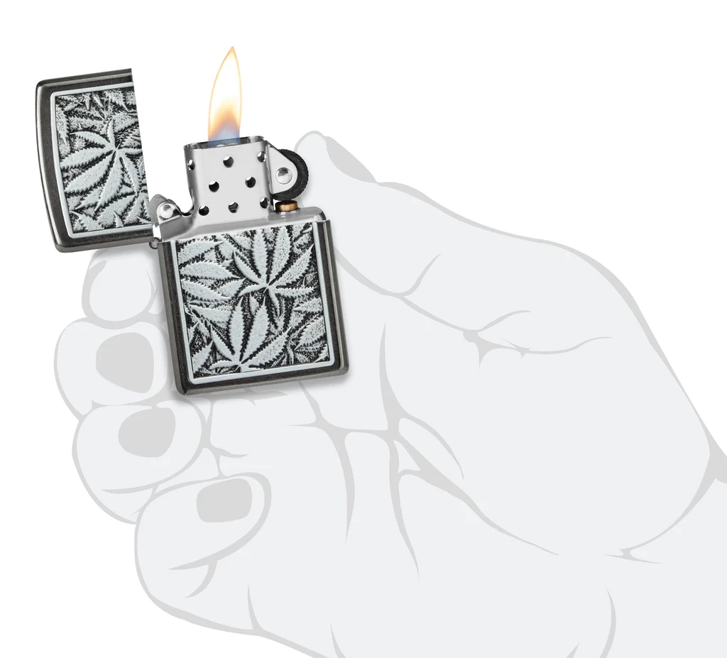 bat-lua-zippo-48123-cannabis-emblem-design-dap-noi-mau-den