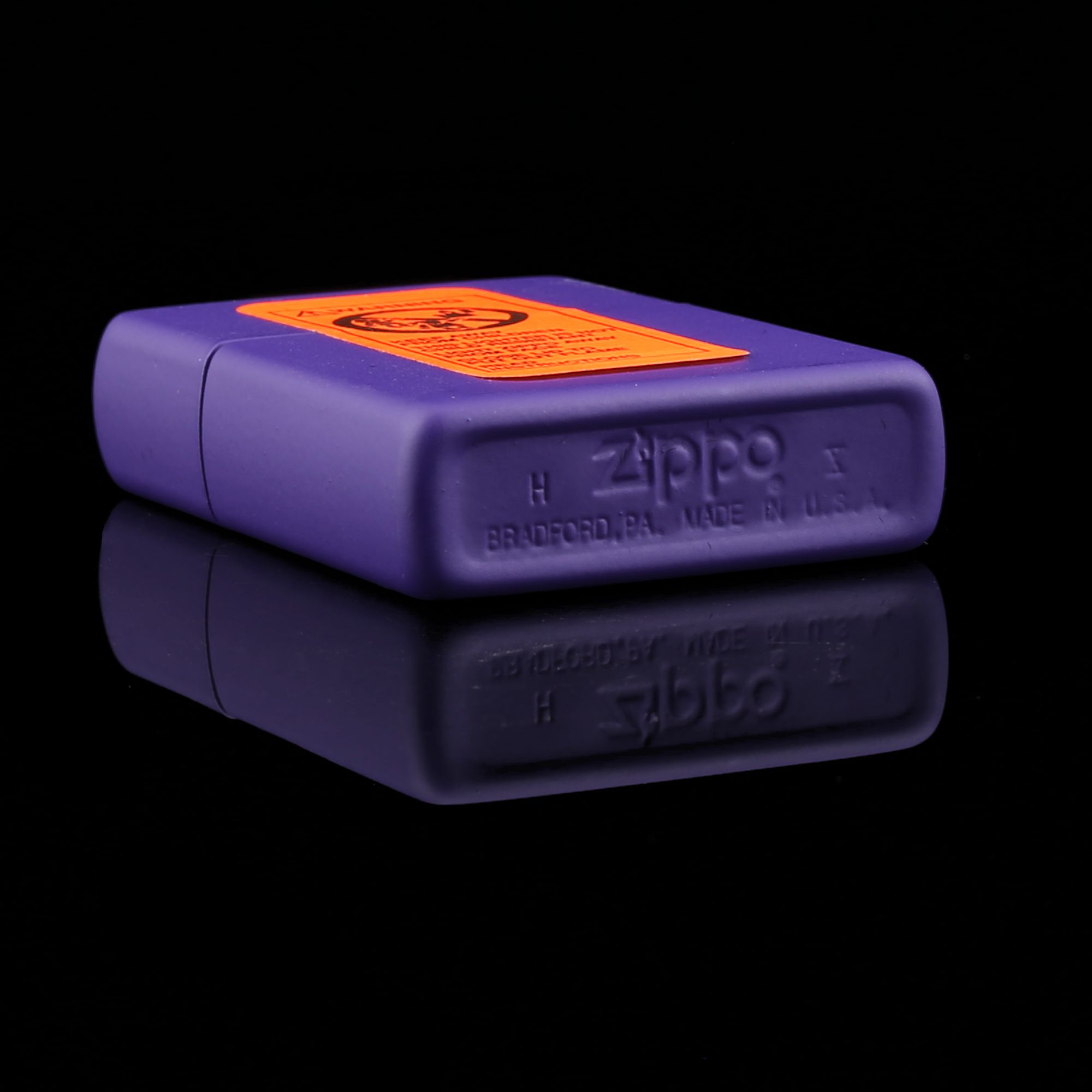 Zippo-CAMEL-PURPLE-MATTE-SMOKIN-JOES-RACING-23-H-X-1991-zippo-la-ma-mau-tim-in-logo-la-da-camel-son-tinh-dien-dua-xe-joes-cua-hang-zippo-chuyen-banzippo-co-doc-quyen-sieu-hiem-phien-ban-gioi-han-tai-viet-nam-binh-tan