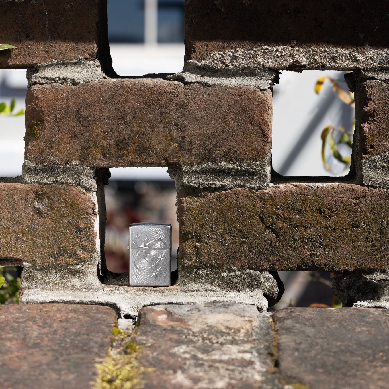 bat-lua-zippo-khac-hinh-nguyen-tu