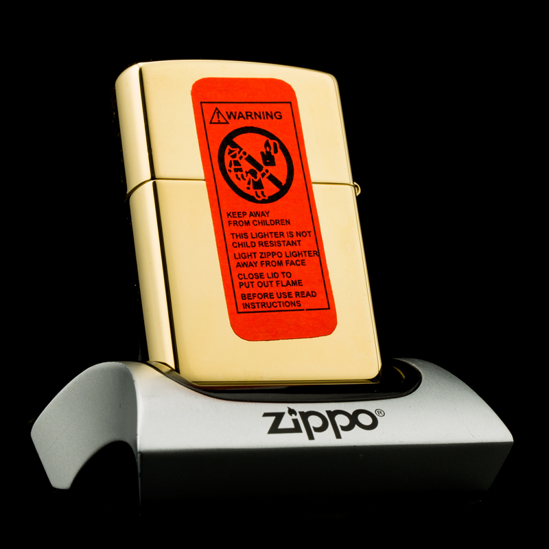 hop-quet-zippo-2002-gold-plated-22K-shield-ma-vang